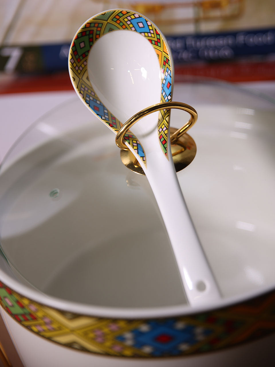 12" Round food warmer & Spoon 3.5L (የምግብ ማሞቂያ ከጭልፋ ጋር) 3.5L